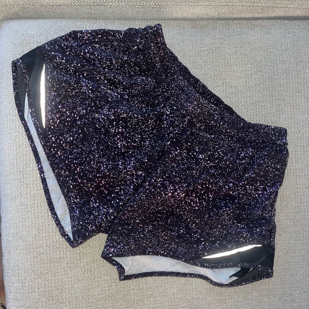 Lululemon Hotty Hot Shorts Size 4